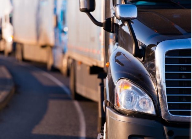 How Commercial Truck Auctions Can Help You Find the Right Vehicle for Your Business